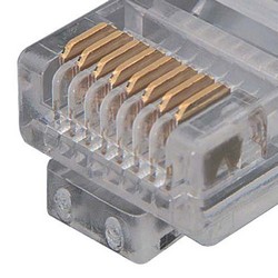 水晶头，RJ45（8×8），5类/超5类，屏蔽，带后壳，袋装出售的图片